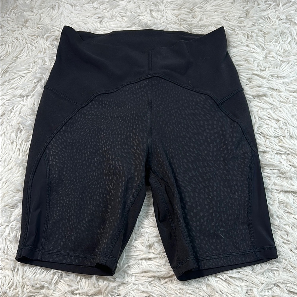 Lululemon Unlimit High Rise Short 8" *Mesh Black - Picture 1 of 5